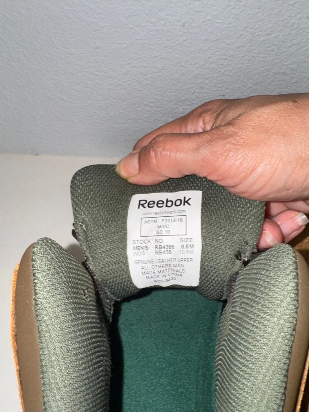 Reebok RB4388 
